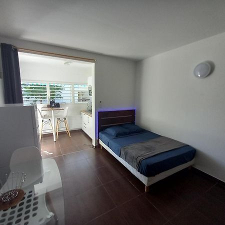 Le Studio Oncle Sam - Acces Piscine Et Plage Le Gosier  Extérieur photo